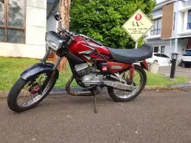 Yamaha RX 100 sudah modifikasi