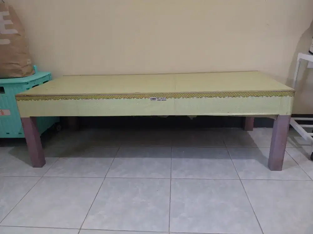 Meja Kayu Panjang
