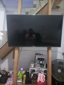 TV TCL 43 INCH MASIH BAGUS