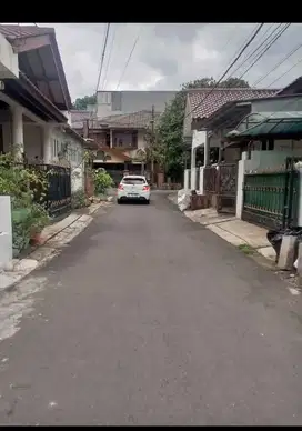 rmh  Lux  di pondok kelapa