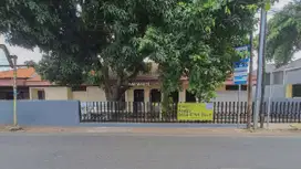Rumah Posisi Hook Pinggir Jalan di Jl Kejaksaan Raya