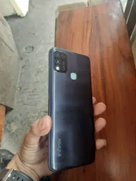Infinix hot 11 play 4/64 batangan