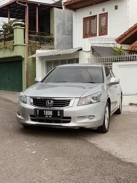 Honda Accord 2010 Bensin