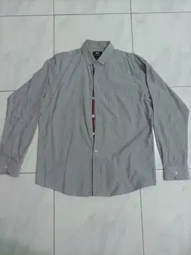 Kemeja Lengan Panjang Pria - Abu-Abu