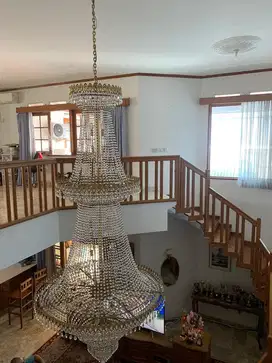 Chandelier lampu gantung besar eropa