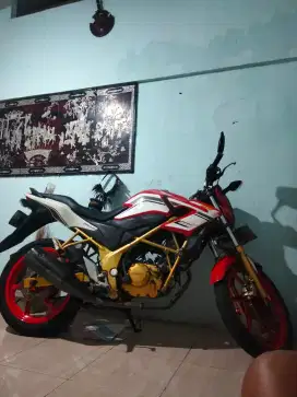 Jual Honda cb 150R tahun 2015
