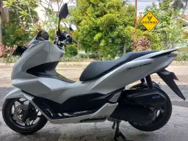 (DP 1 Jt)‼️ Honda PCX 160 CBS Putih 2023 Cash / Kredit & Tukar Tambah
