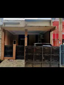 Dijual rumah LB/LT  82 m2 di perum BTR nego sampe jadi