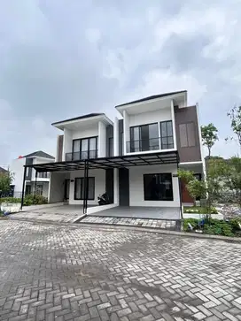 DIJUAL RUMAH 2LANTAI PANDANARAN AVENUE TEMBALANG