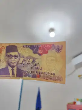 Uang kertas pecahan 10.000 sri Sultan Hamengkubuwono IX