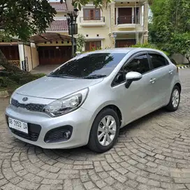 KIA Rio 1.5 Automatic 2013
