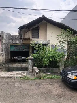 Rumah Luas Perlu Renovasi Dekat Fasum di BIntaro Sektor 2.16428