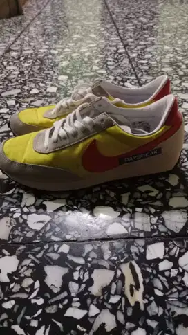 Nike daybreak size 39