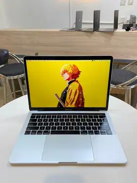 MacBook Pro 2018 Core i7 16/512GB