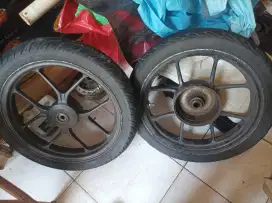 Velk Honda Genio UK 14 berikut ban 1 set siap pakai Lok duta harapan
