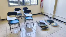 Kursi kuliah masih bagus