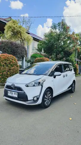 Toyota Sienta G 1.5 2017 AT