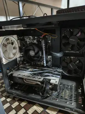 PC GAMING / KOMPUTER 1set