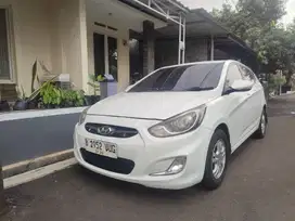 Grand Avega 2012 (A/T)