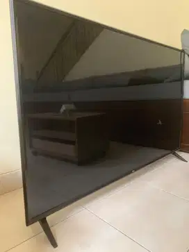 Dijual cepat tv LG LeD 50 inch