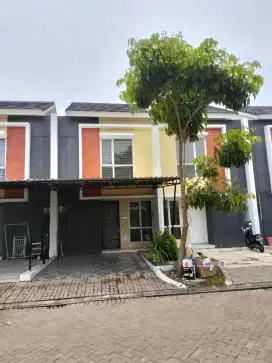 Dijual cepat rumah Batavia Cluster Calista