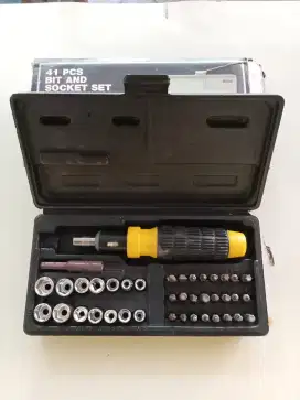 TOOLS/PERKAKAS SOCKET SET 41'pcs