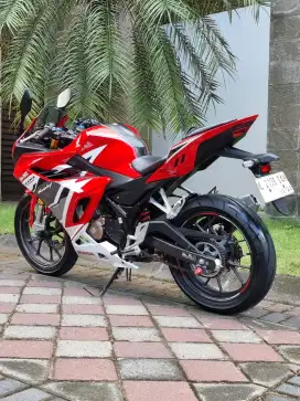 Honda CBR 150R One Heart thn 2023 Odo 17rb Spesial Koko Motor