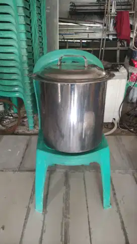 PANCI KUALI MIE AYAM BASO SEKAT LEPAS