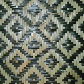 Bilik gedeg bambu motif ati kulit