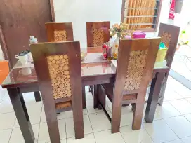 Dijual murah Meja makan kayu jati