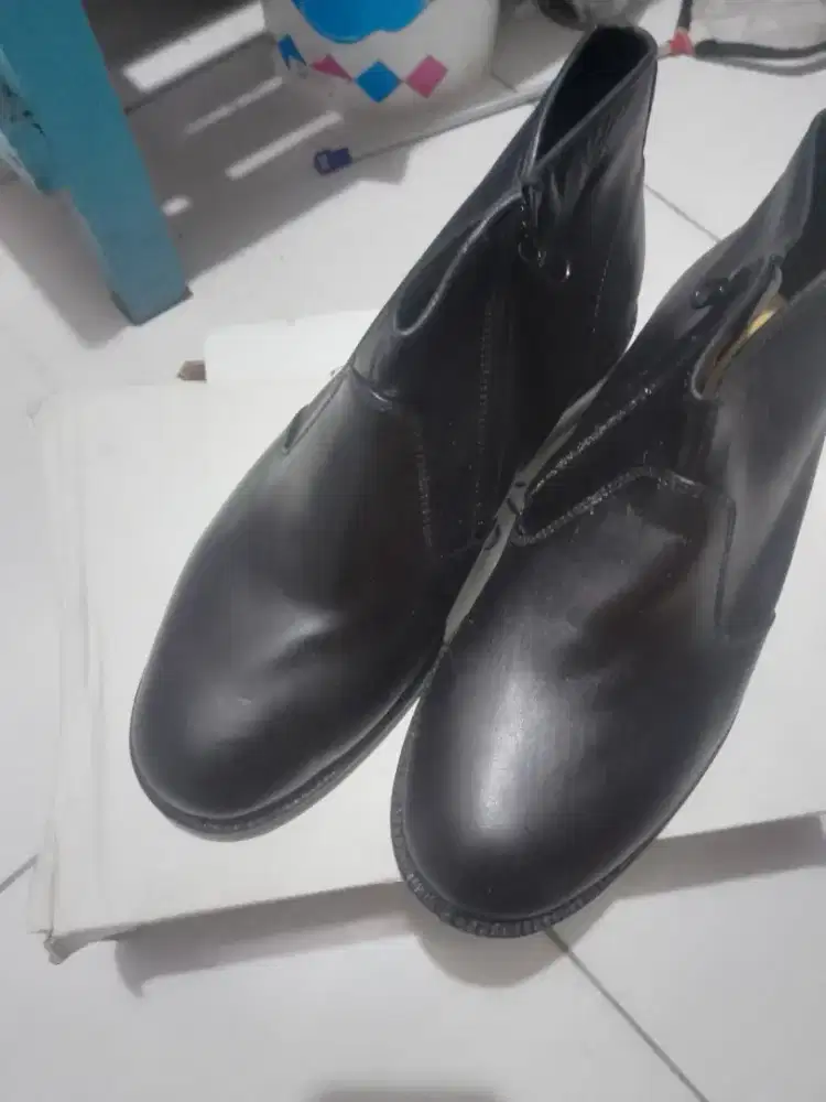 Dijual sepatu pantofel
