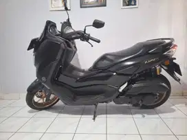 Dijual Motor NMAX Tahun 2022, Hitam Terawat, Pajak 1 tahun kedepan