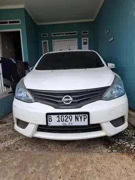 Nissan Grand livina 2014 Bensin