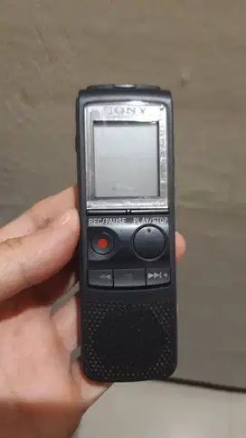 Sony IC recorder ICD-PX820