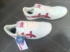 Onitsuka Tokuten
