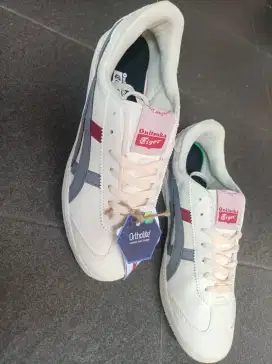 Onitsuka Tokuten