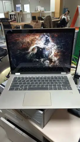 Lenovo Yoga Core I5 Ram 8GB VGA Nvidia Intel