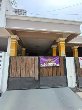 JUAL CEPAT RUMAH SIAP HUNI  DI BOULEVARD HARVEST CITY