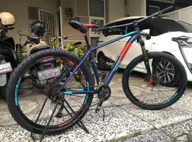 Polygon Xtrada 6 size M