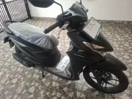 Km 3rb keyless, honda beat deluxe CBS iss 2025 bln 1 garansi service.