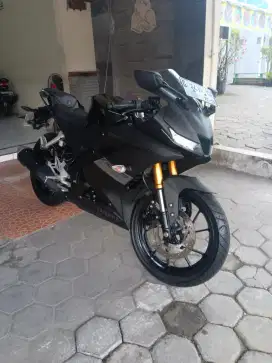 R15 v3 th 2021 top