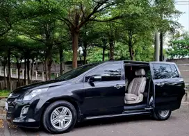 Mazda 8 2011 Bensin