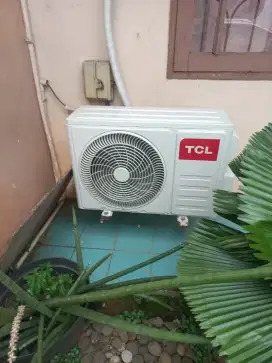 Service ac,bongkar pasang ac,cuci ac,isi freon dll