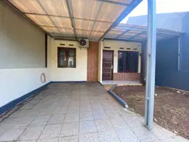 Disewakan Rumah Dalam Cluster Siap Huni (sudah ada perabot)