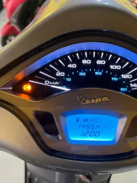 READY Vespa Primavera 150 ABS th 2021 KM 14rb