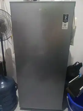 Kulkas 1 pintu kondisi masih bagus