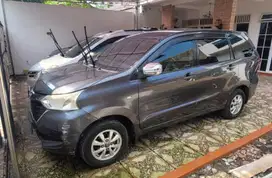 Di jual mobil bekas avanza 2016