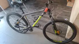 Dijual Polygon Premier 5