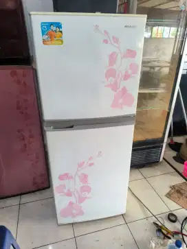 Kulkas Sharp 2 pintu