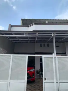 Rumah Tumbuh 2 Lantai Di Taman Narogong Indah